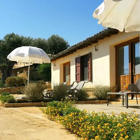 Villa La Lumia B&B Suites & Apartments Agrigento Exterior photo